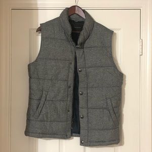 Banana Republic Puffer Vest